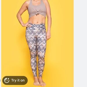 Niyama Sol Moon Phase Leggings in Gray and Tan